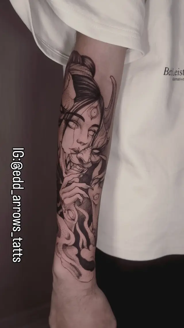 Hannya and flower